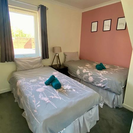 Cosy Cottage With Free Parking Close To Airport Edinburgh Exterior photo